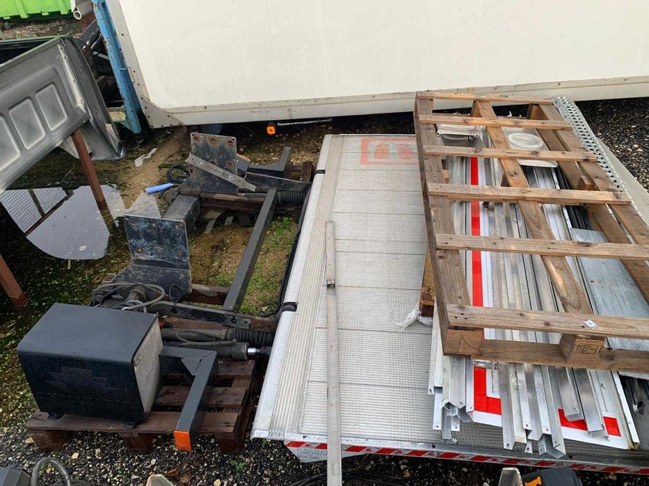 Plataforma Elevatória Dhollandia DHLM.10 (750 kg) - Prato em Alumínio
