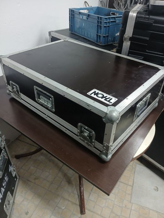 Flightcase para mesa de mistura