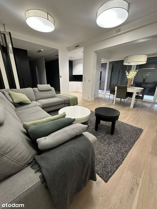 Apartament w Villa Park z tarasem i ogrodem