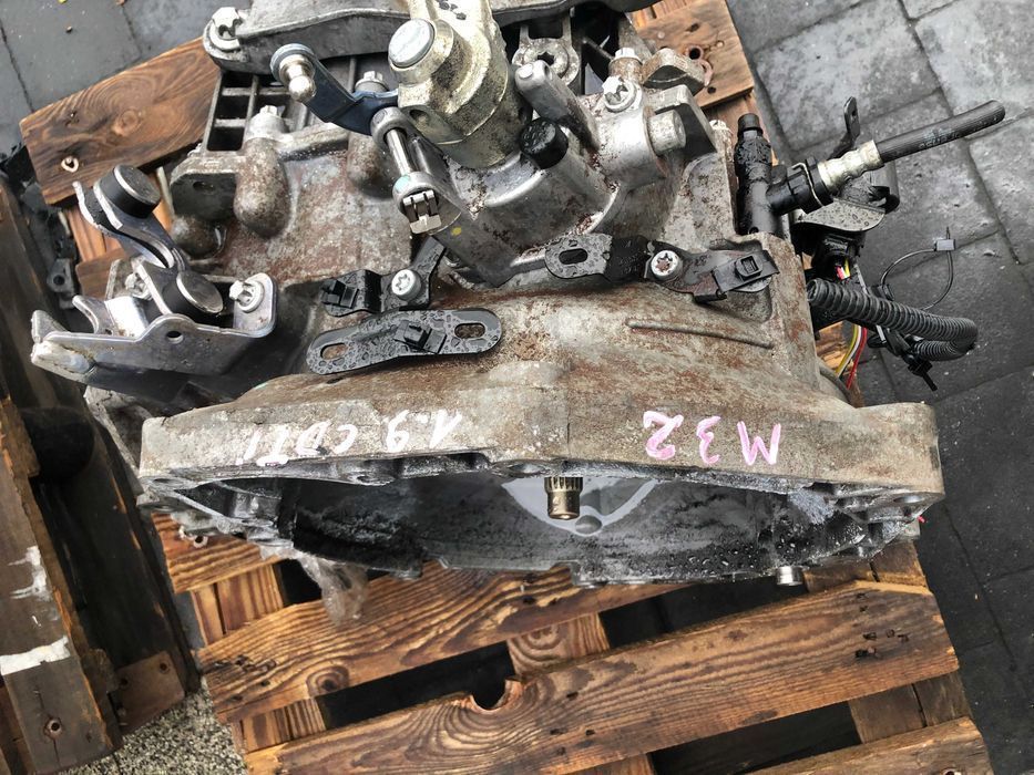 Skrzynia zafira vectra OPEL ASTRA H III 1.9 CDTI M32