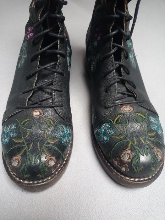 Buty sztyblety botki skórzane haft BRAKO