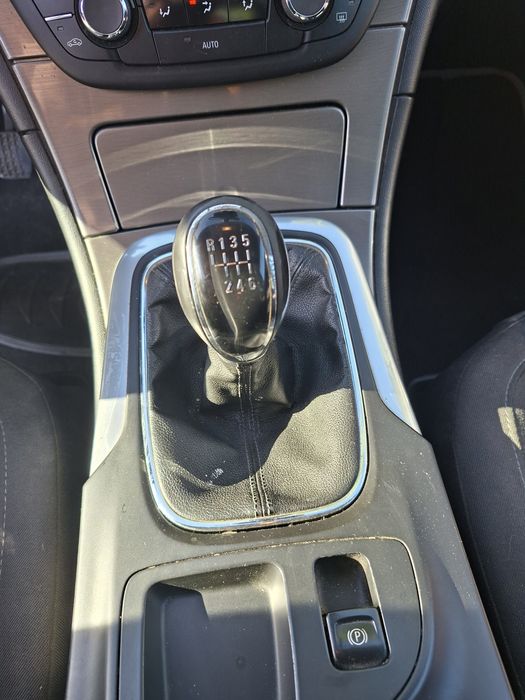 Opel insígnia 1.6 gasolina com 160.000klm