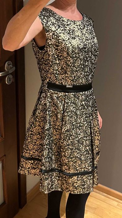 Sukienka balowa Sylwestrowa do kolan złota marki Antall Rozmiar 38