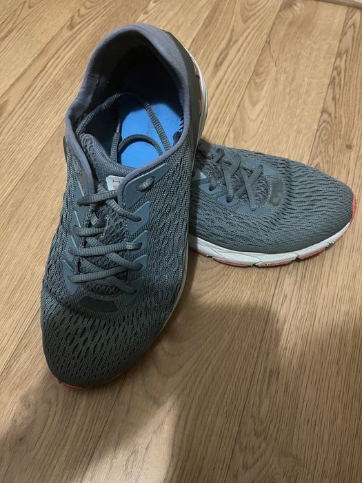 Кросівки чоловічі under urmor