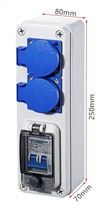 Zewnętrzne gniazdo  z zabezpieczeniem Trzy otwory 220 V/10 A