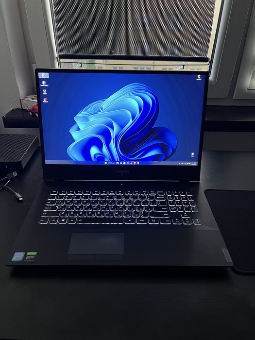 Lenovo Legion 5 17” 1660ti, 32ram, i7