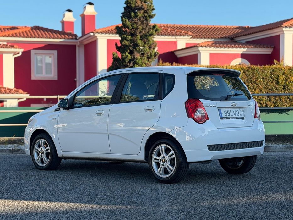 Chevrolet Aveo 1.2 - 130.000km - 2011 - Garantia 18 meses