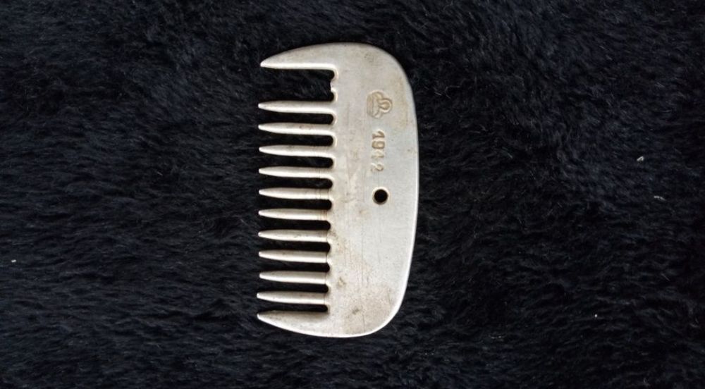 Гребінець алюмінієвий 1942р.