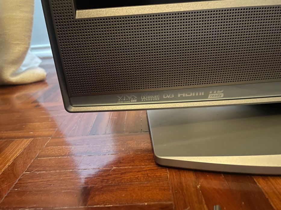 TV Sony KDL-20S2000