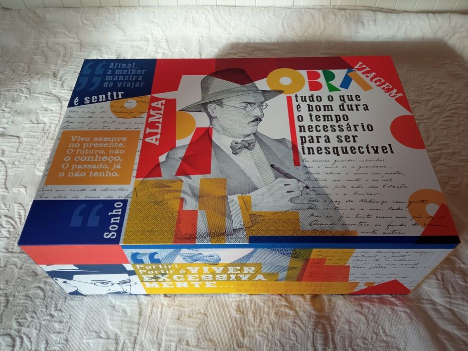 Mala em cartão rígido