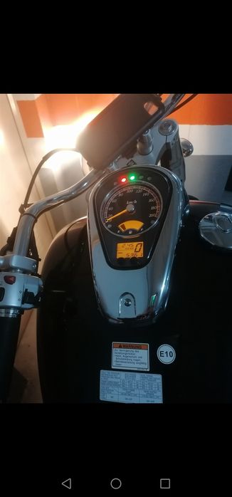 Suzuki intruder C 800