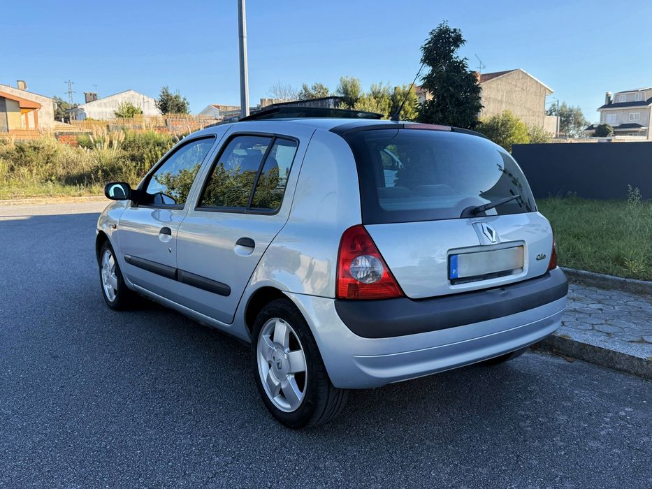 Renault Clio 1.2  Previlege - Automático / 100.000km