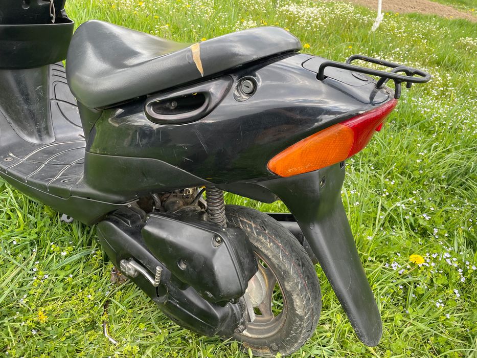 Скутер Suzuki Lets2