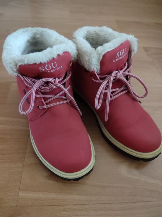 Жіночі зимові черевики