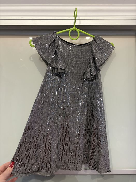 Платье zara 5-6років
