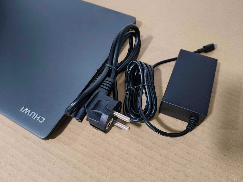 Computador portátil Chuwi CoreBook X 7430U 16GB RAM 512GB SSD