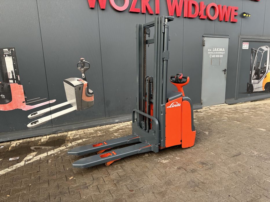 Paleciak elektryczny Linde 2012 r 1400 kg 430 cm L 14
