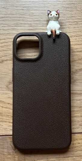 Słodkie etui z kotkiem na iPhone 13, 14, 15