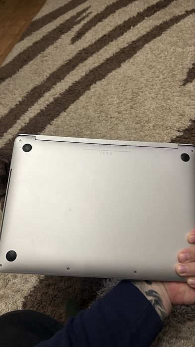 Apple Macbook Pro 2018 i5 16/512