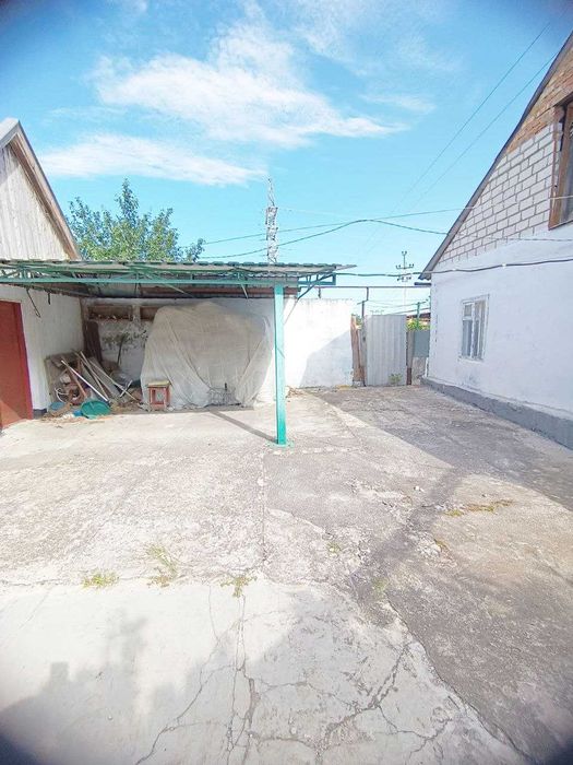 Продаю будинок, мкр-н Ракетне Урочище