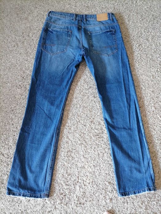 Spodnie jeansy Reserved rozm. 33, Regular Fit