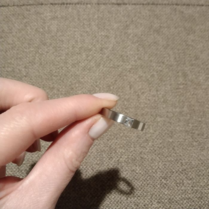 Pierścionek obrączka ze stali tytanowej i cyrkonii