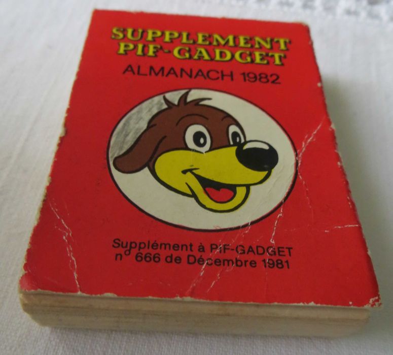 Mini Almanaque Calendário 1982 c/ Banda Desenhada 7 x 5 cm, Aba 1,5 cm