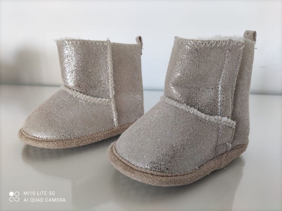 Botas - Tamanho 16-17
