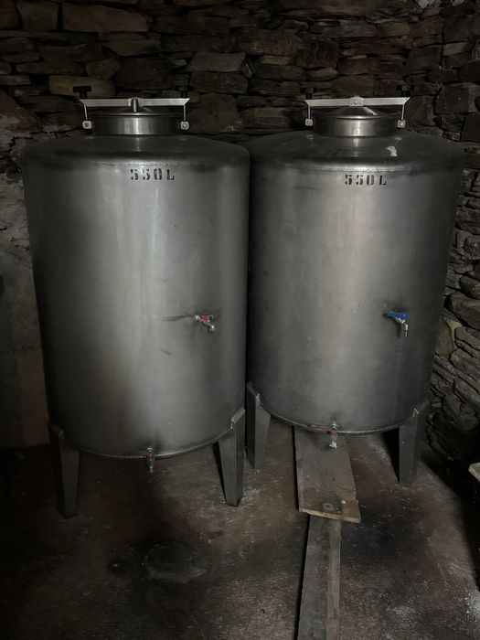 cubas vinho 550l