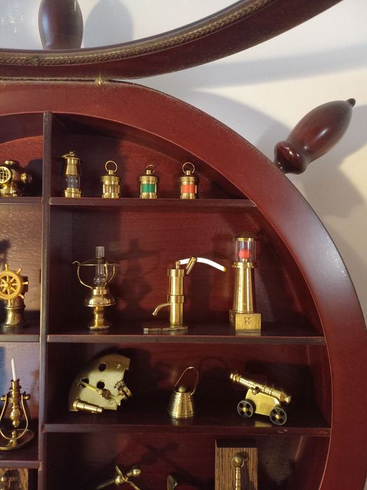 Coleção Philae Roda de Leme com ornamentos da marinha