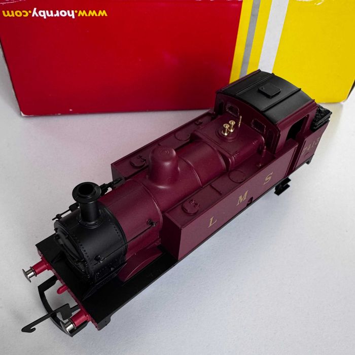 Локомотив Hornby R2674 00 Gauge LMS 0-6-0T 3F Railroad