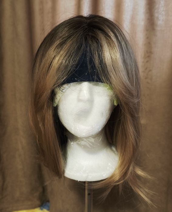 Перука жіноча. Парик