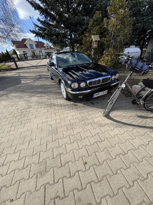 Jaguar XJ8 4.2 ładny