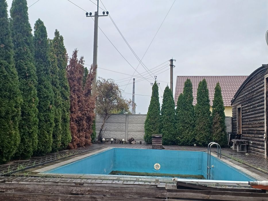 Продам  дом  Каменское возле  соснового леса  190000$