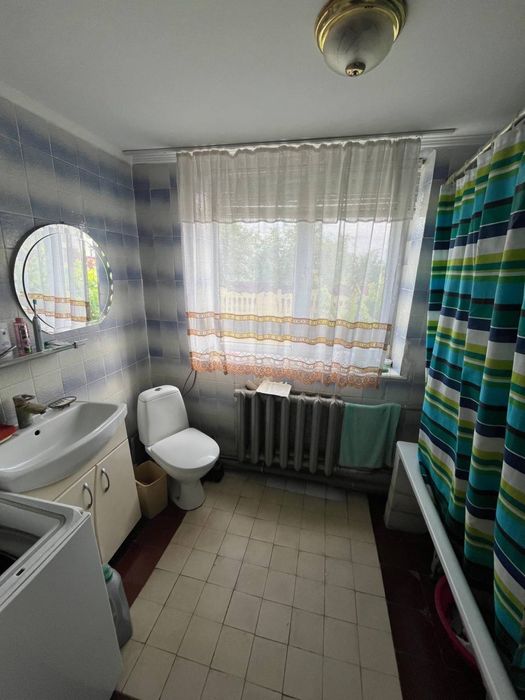 Продаємо затишний та комфортний будинок у зеленому с. Лозівок