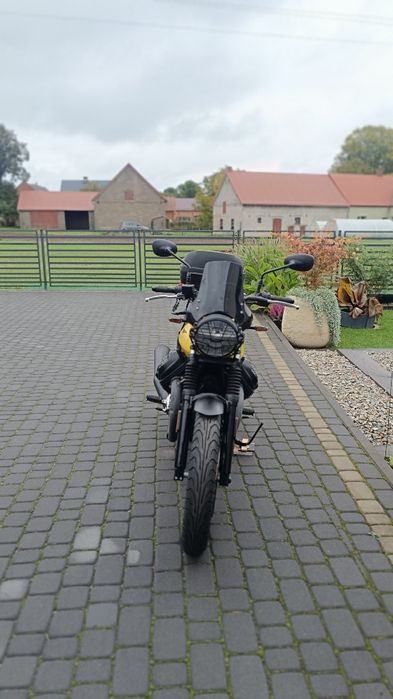 Moto Guzzi v7  850cm