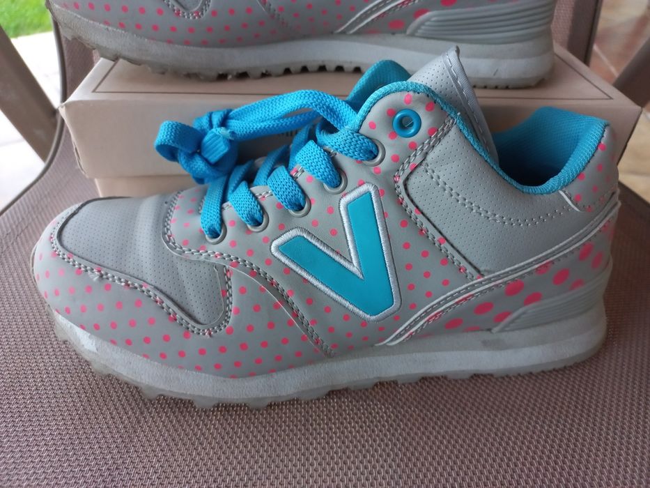 Buty damskie  r37-38,wew.24cm