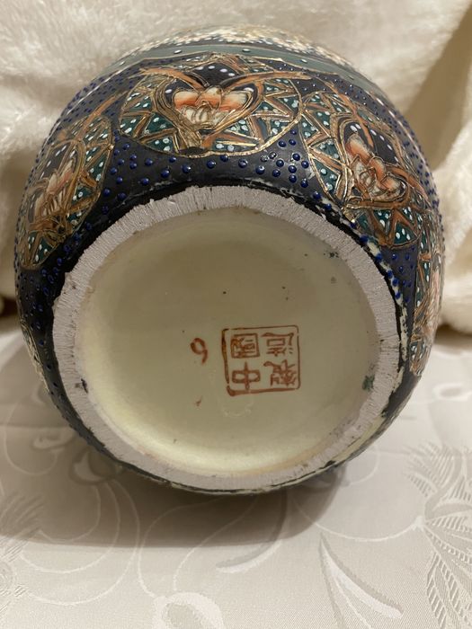 Médios jarros chineses