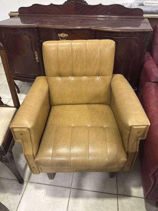 2 sofas vintage amarelo mostarda pele retro