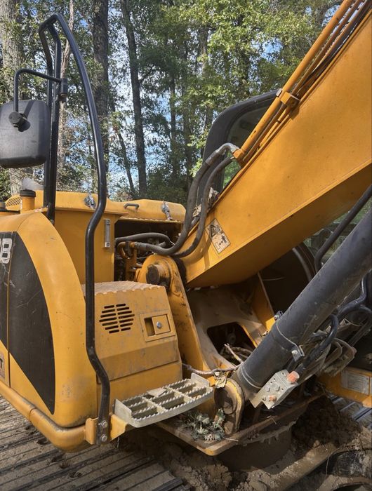 Giratoria.  Jcb. de 2014