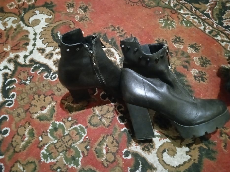 Продам ботиночки
