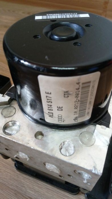 Блок ABS АБС Audi Q7 \ Ауди Кю7 , Ку7 4L0614517E 4L0614517D