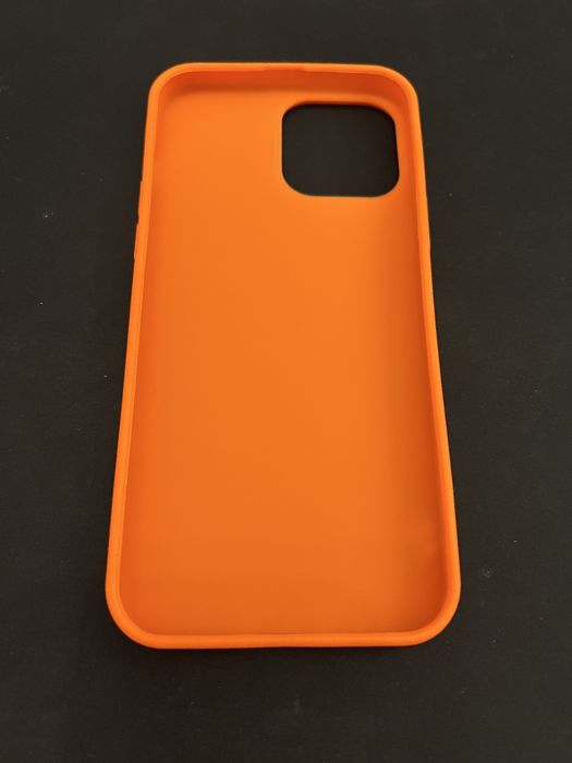 iPhone 13 Pro Max Cases64284457769857121