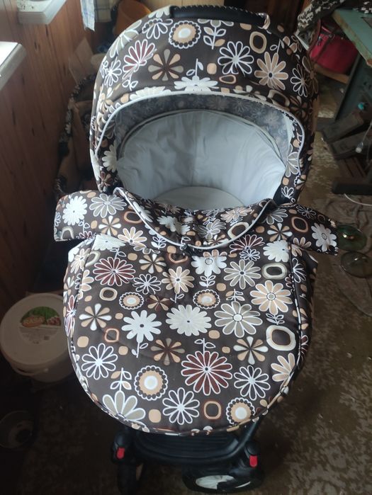 Продам дитячу коляску