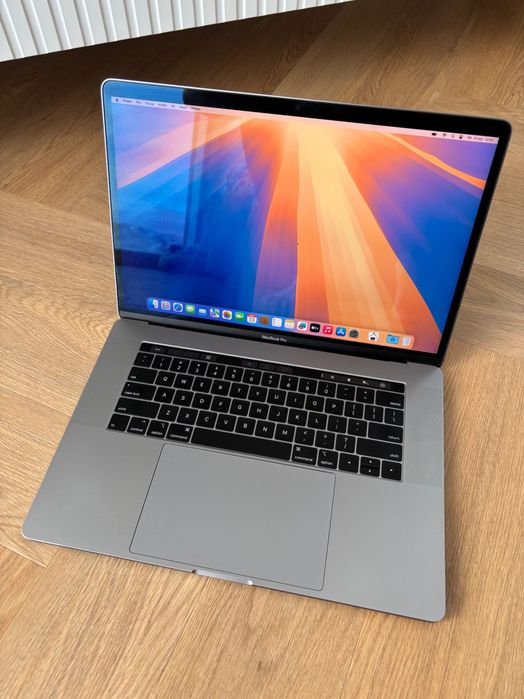 Idealny MacBook Pro 15” 16/512 GB TOUCH BAR PERFEKCYJNY