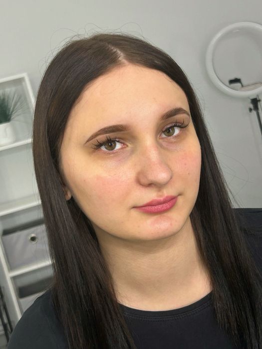 Шукаю моделей на брови