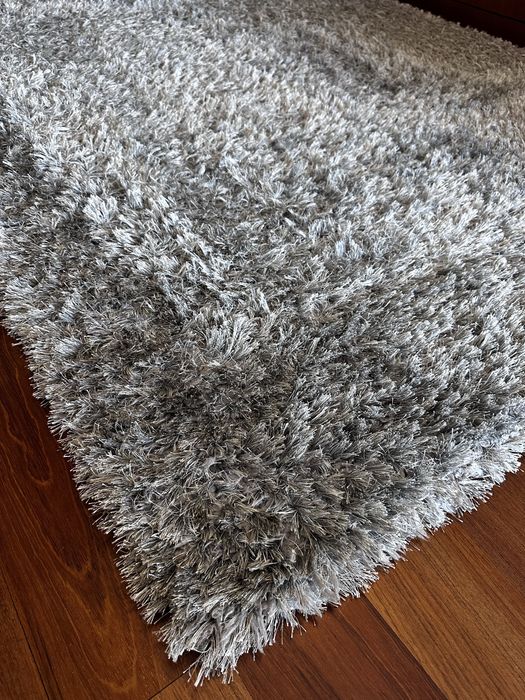 Carpete cinza 2,35x1,65m