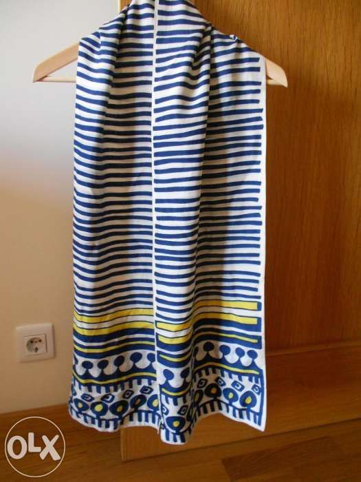 Écharpe VINTAGE Louis Féraud