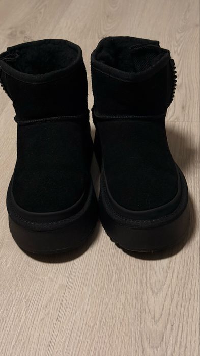 Стильні уги на платформі натуральна замша