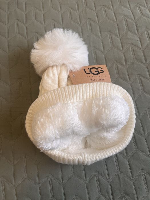 Biała zimowa czapka UGG Australia